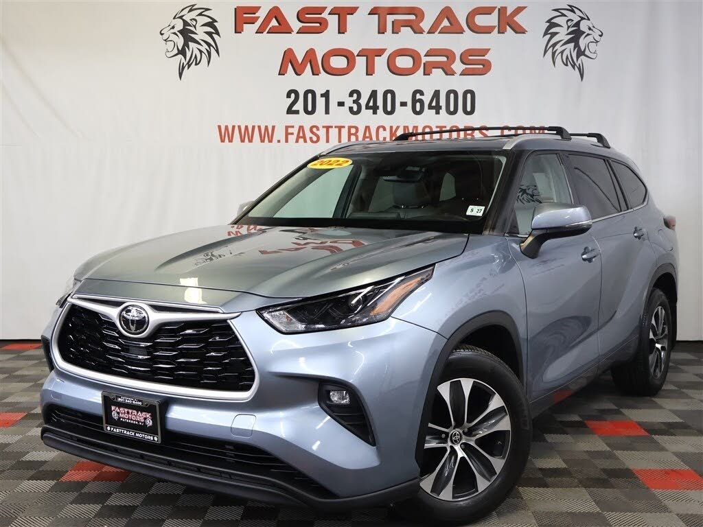 2022 Toyota Highlander XLE AWD