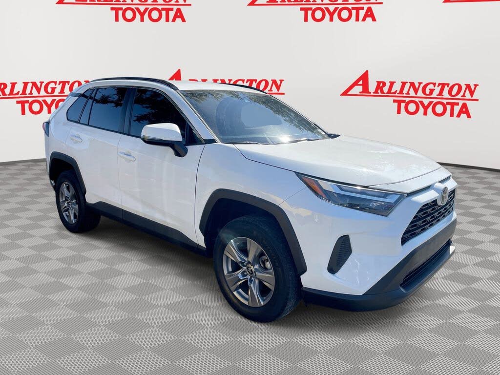 2022 Toyota RAV4 XLE FWD