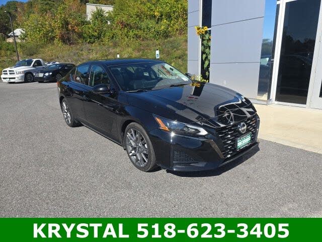 2023 Nissan Altima 2.0 SR FWD