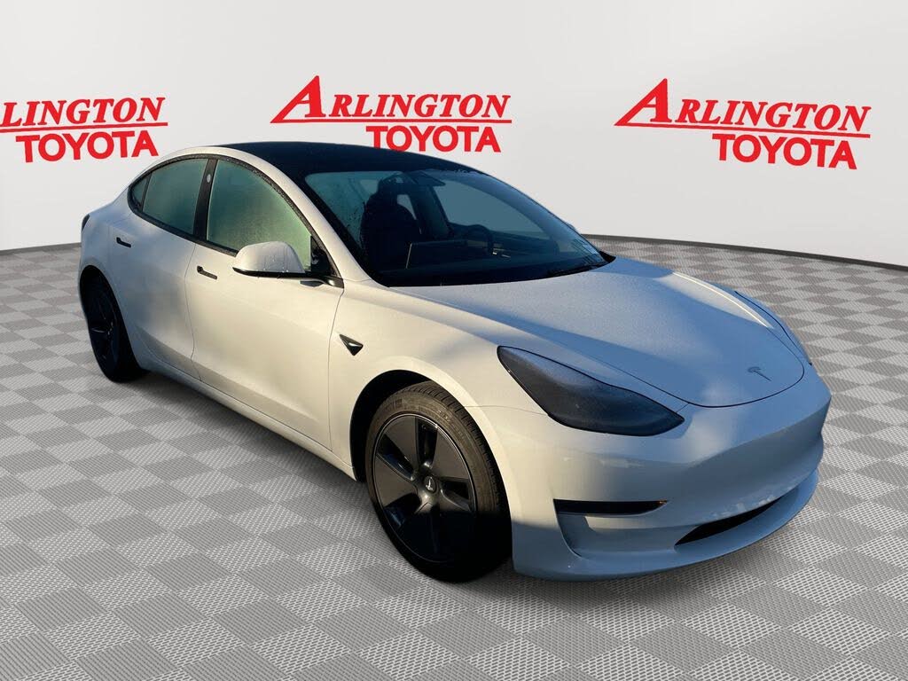 2023 Tesla Model 3 RWD