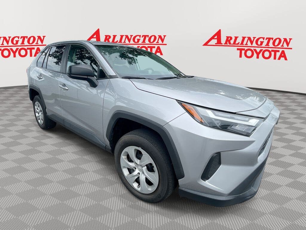 2023 Toyota RAV4 LE FWD