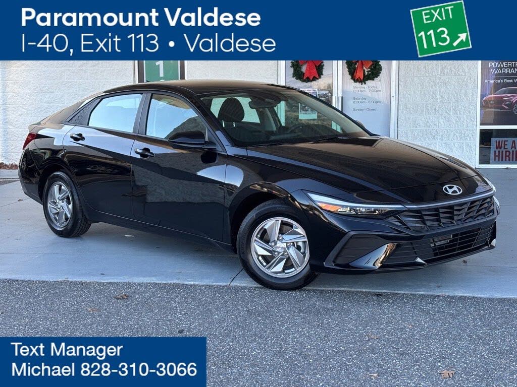 2024 Hyundai Elantra SE FWD