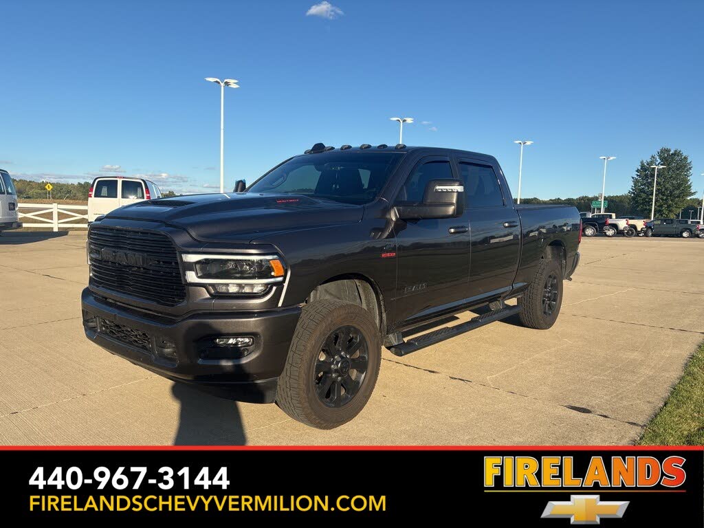 2024 RAM 3500 Laramie Crew Cab 4WD