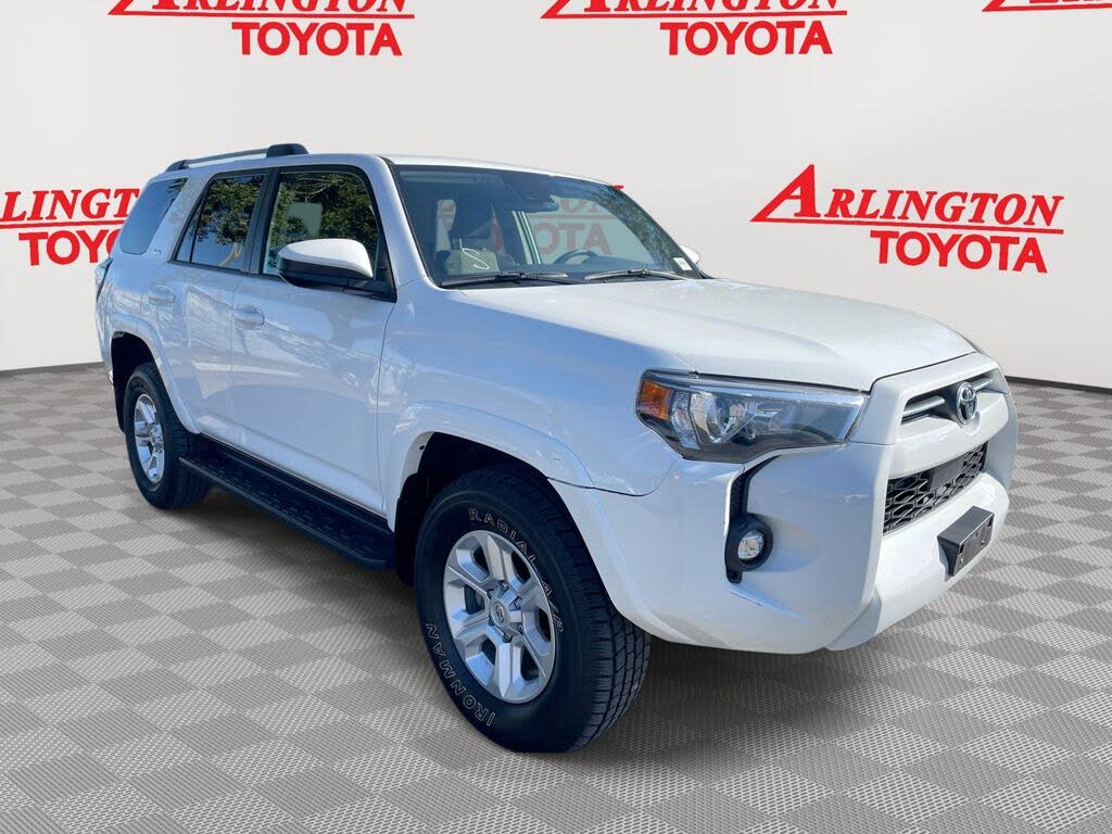 2024 Toyota 4Runner SR5 4WD