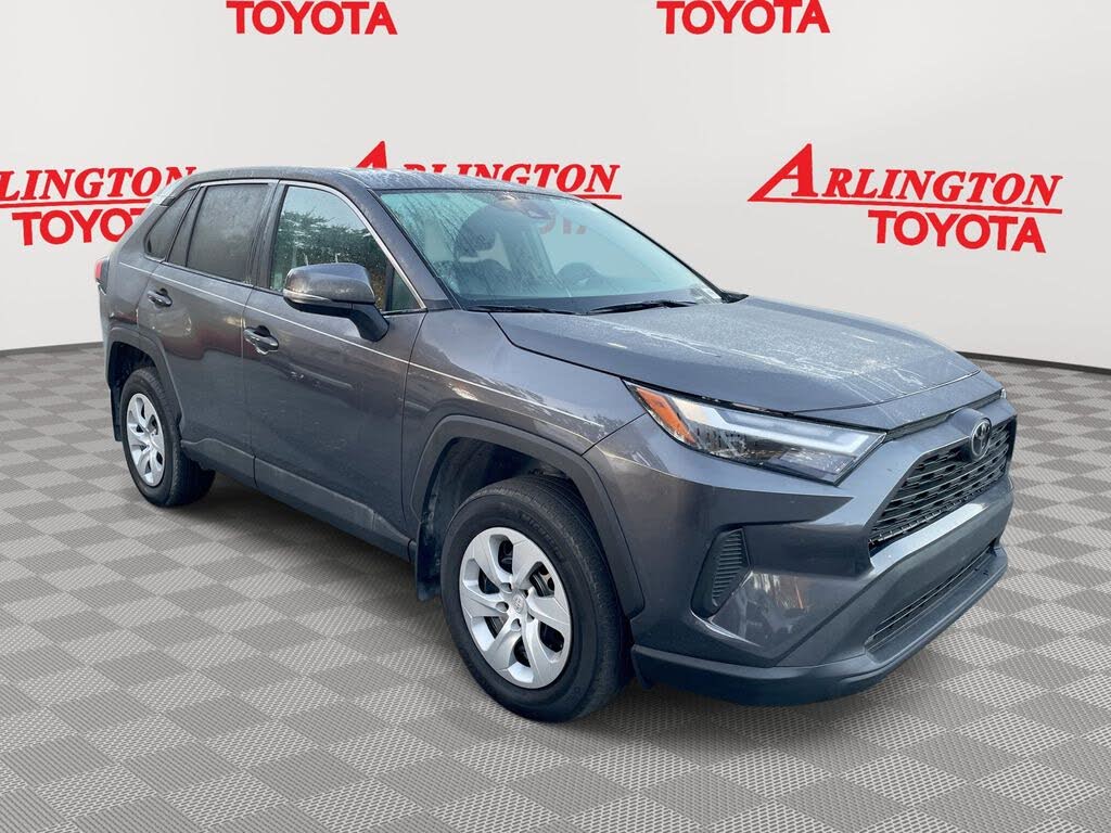 2024 Toyota RAV4 LE FWD