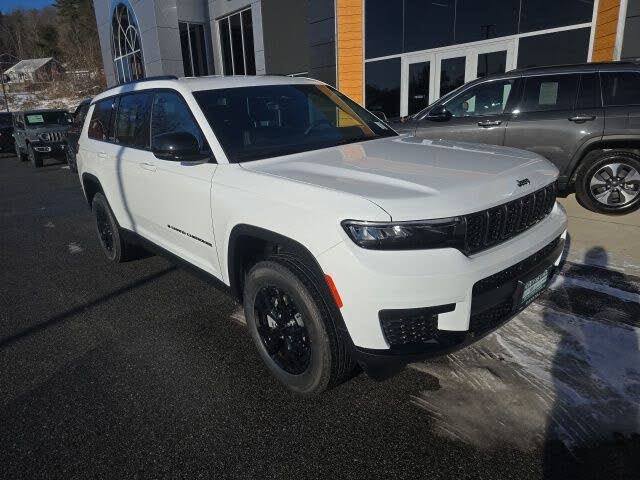 2025 Jeep Grand Cherokee L Altitude 4WD