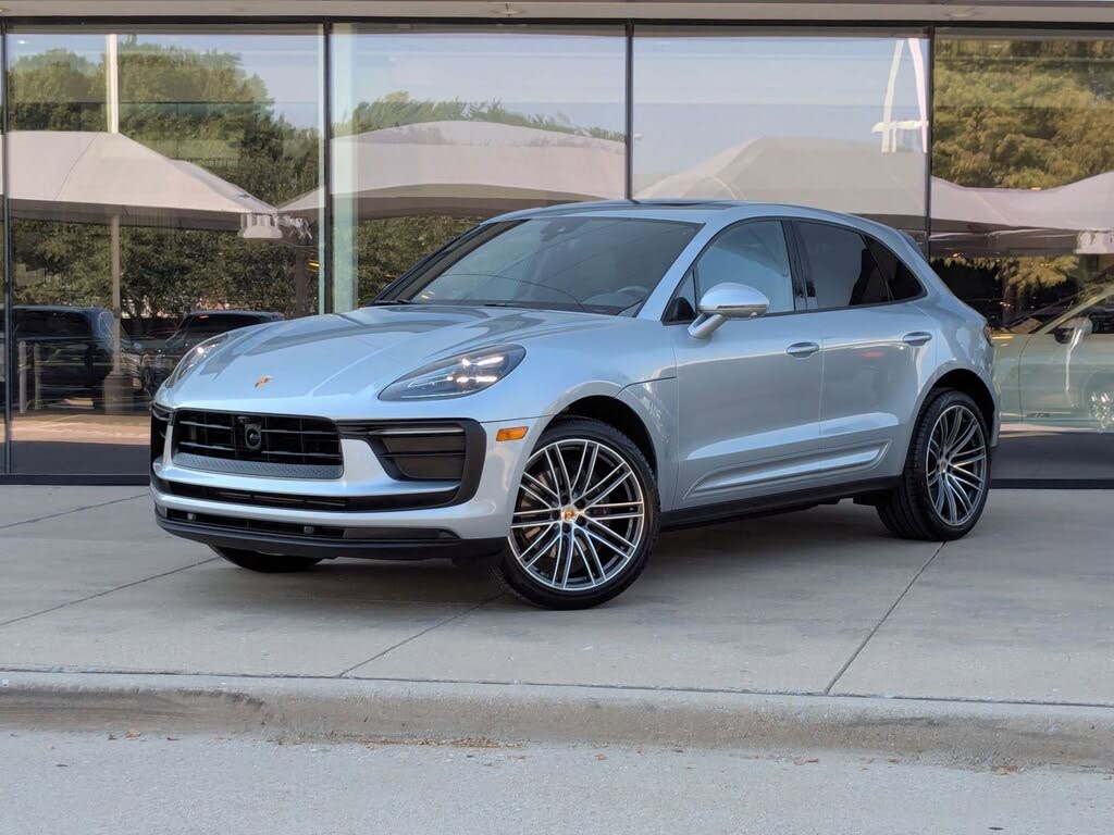 2025 Porsche Macan