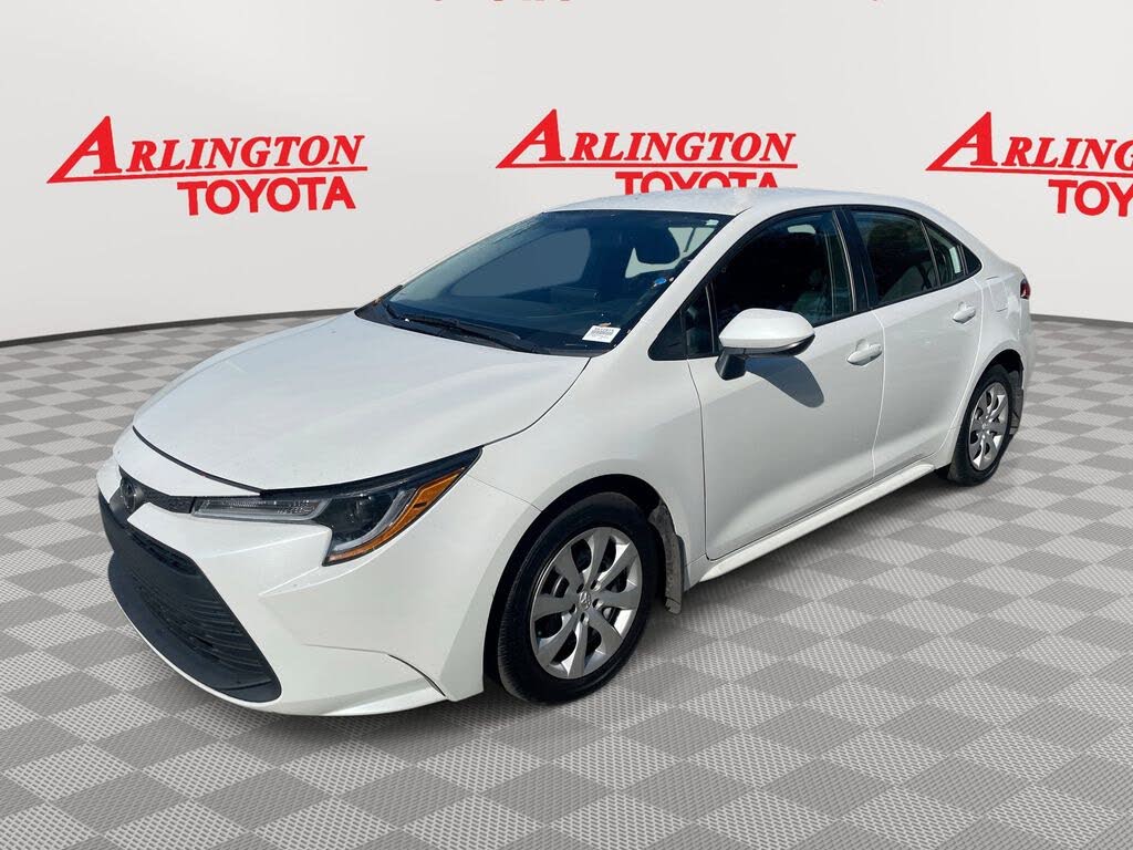 2025 Toyota Corolla LE FWD