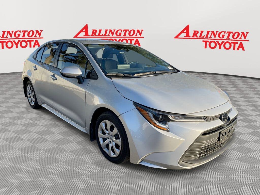 2025 Toyota Corolla LE FWD