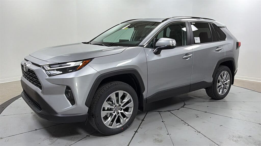 2025 Toyota RAV4 XLE Premium FWD