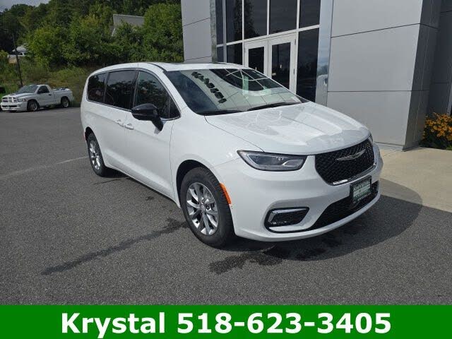 2026 Chrysler Pacifica Select AWD