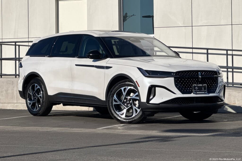 2026 Lincoln Nautilus Hybrid Premiere AWD