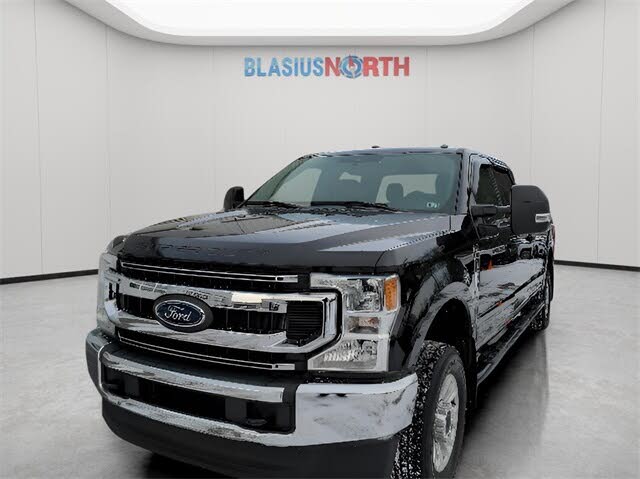 2022 Ford F-350 Super Duty XLT Crew Cab 4WD