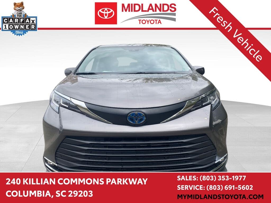 2022 Toyota Sienna XLE 7-Passenger FWD