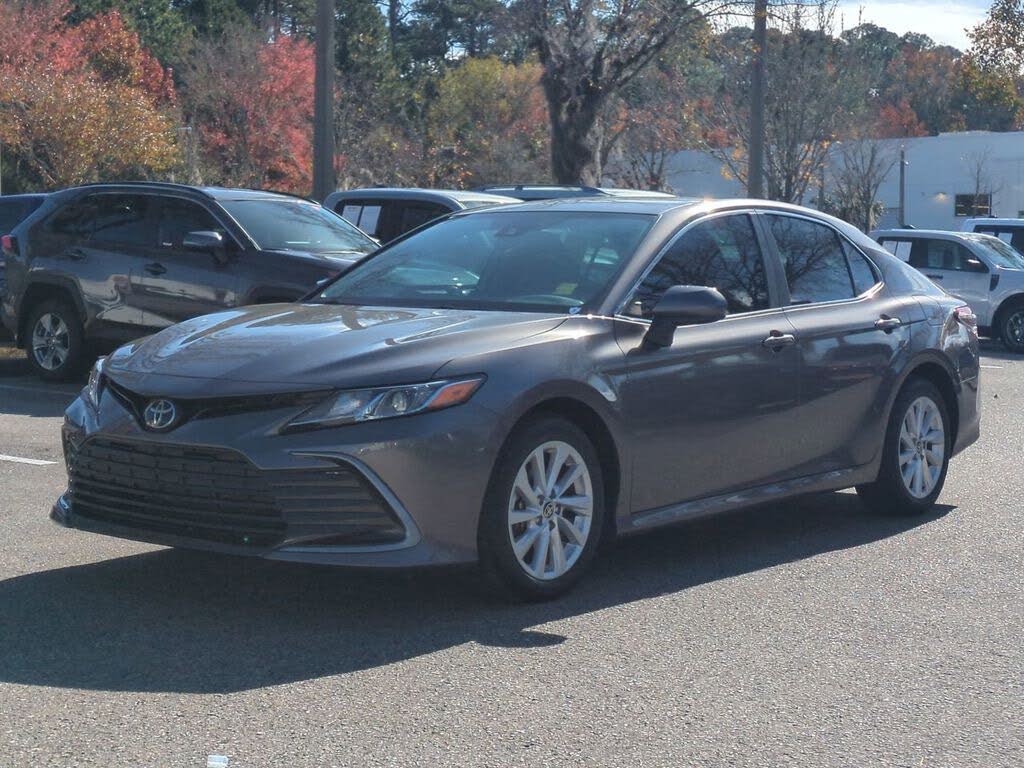 2023 Toyota Camry LE FWD