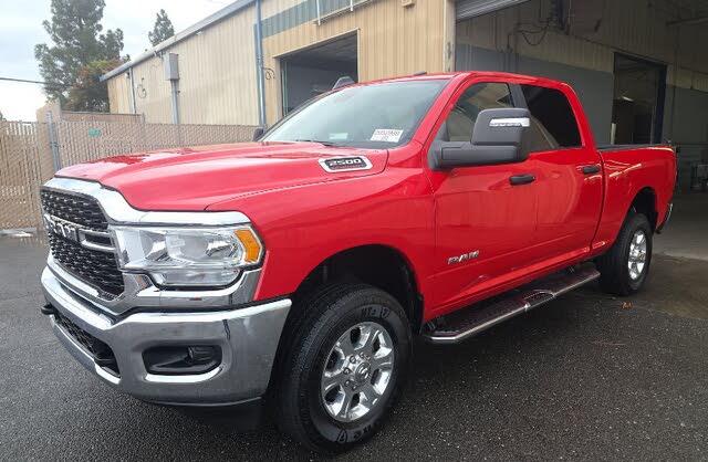 2024 RAM 2500 Big Horn Crew Cab 4WD