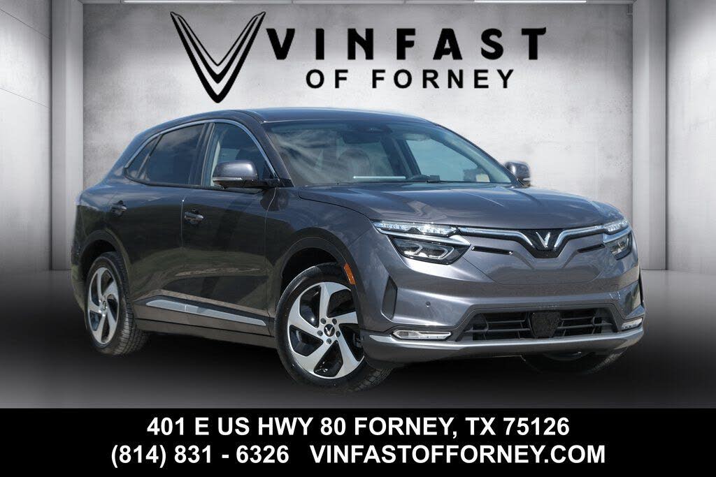 2025 VinFast VF8 Eco AWD