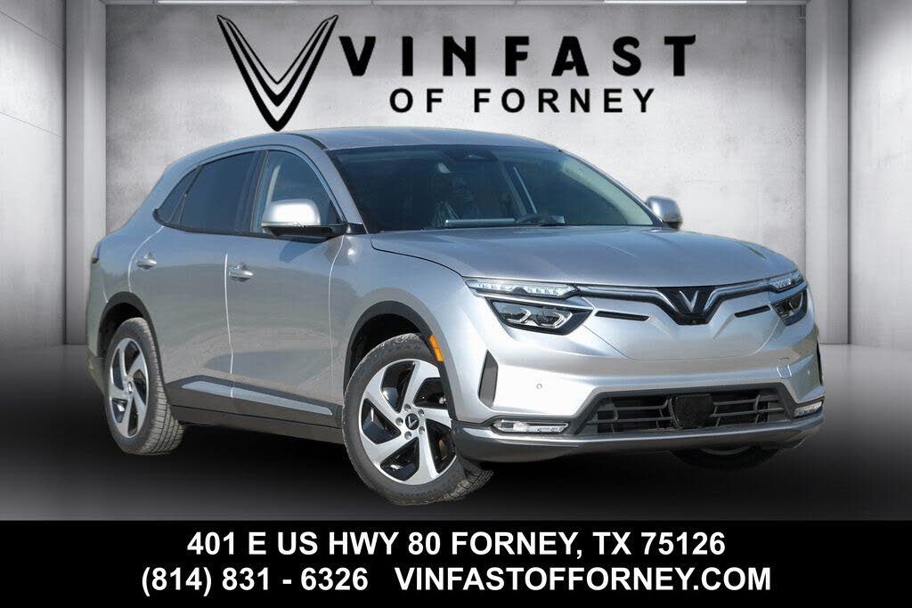 2025 VinFast VF8 Eco AWD