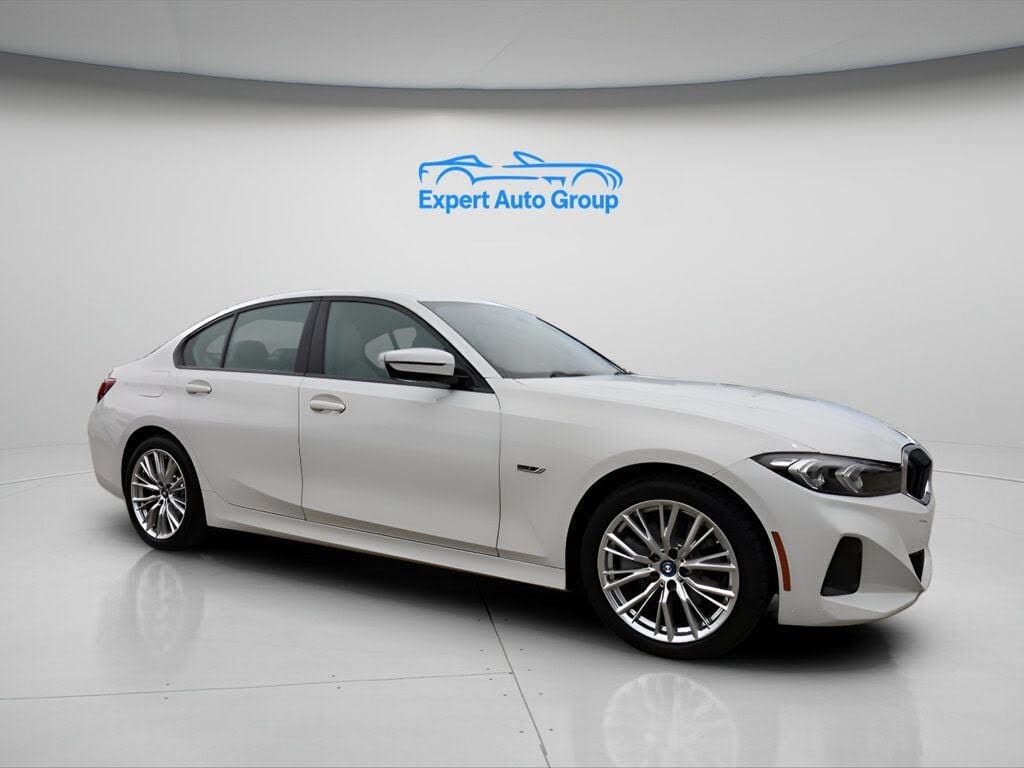 2023 BMW 3 Series 330e Hybrid Plug-in RWD
