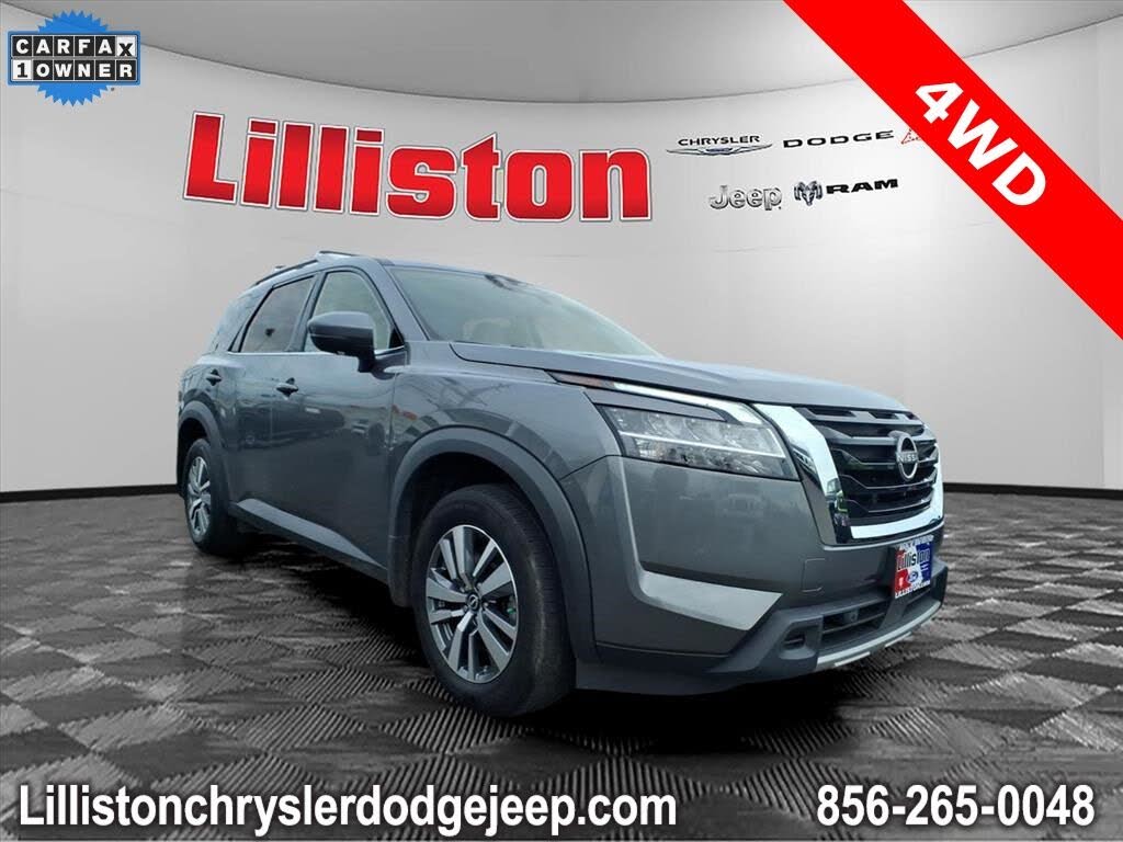 2023 Nissan Pathfinder SL 4WD
