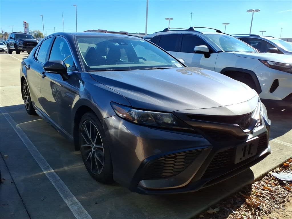 2023 Toyota Camry SE FWD