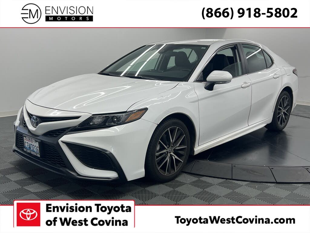 2023 Toyota Camry SE FWD