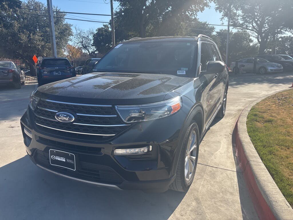 2024 Ford Explorer XLT RWD