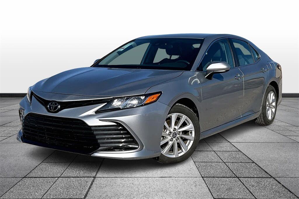 2024 Toyota Camry LE FWD