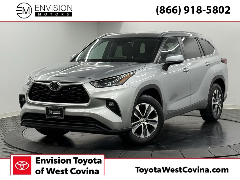 2024 Toyota Highlander LE FWD