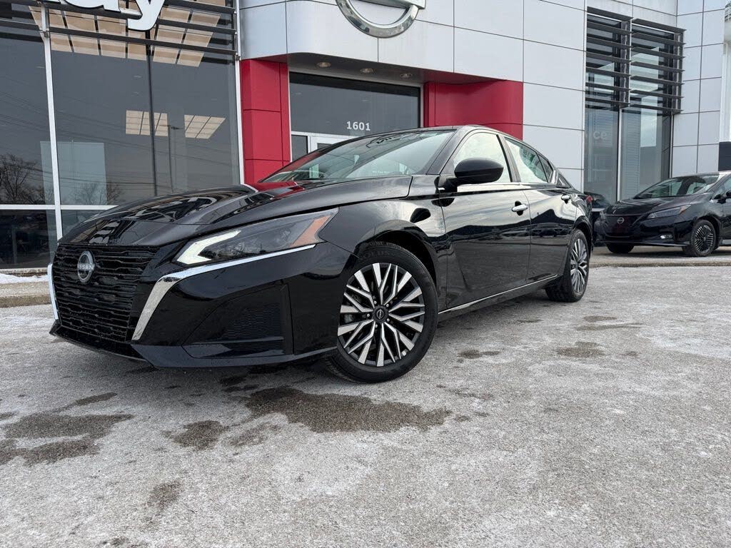 2025 Nissan Altima 2.5 SV FWD