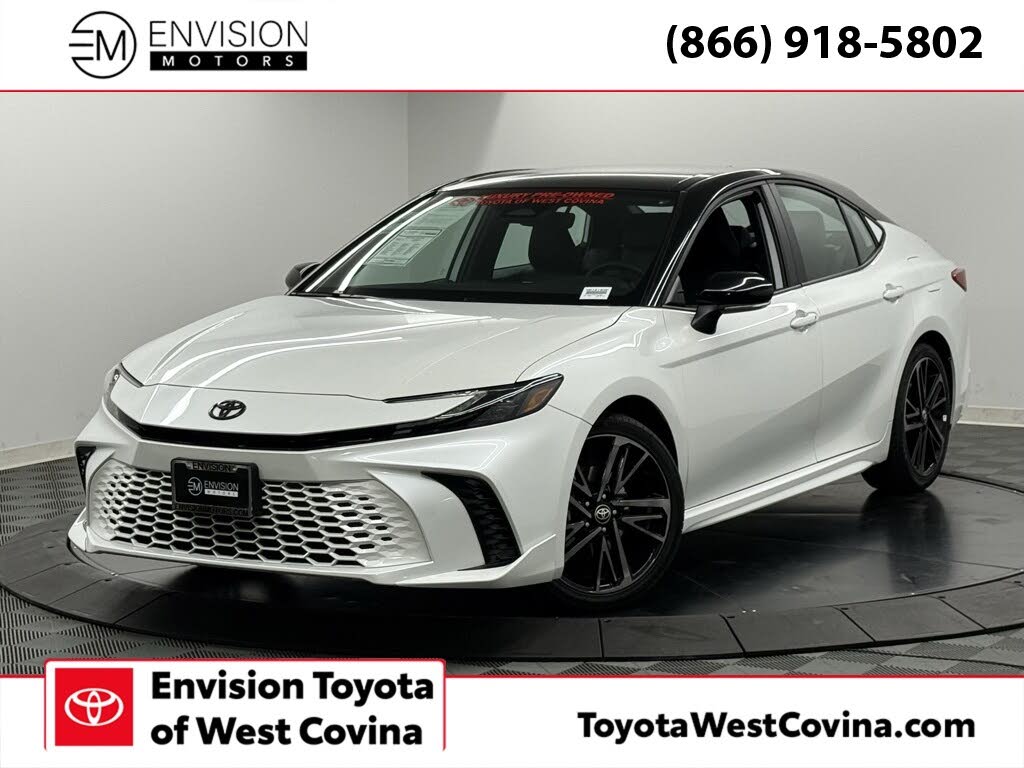 2025 Toyota Camry XSE FWD
