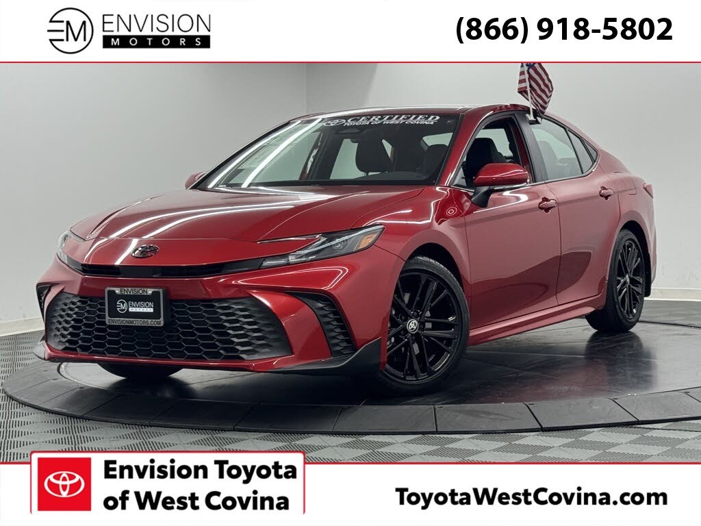 2025 Toyota Camry SE FWD