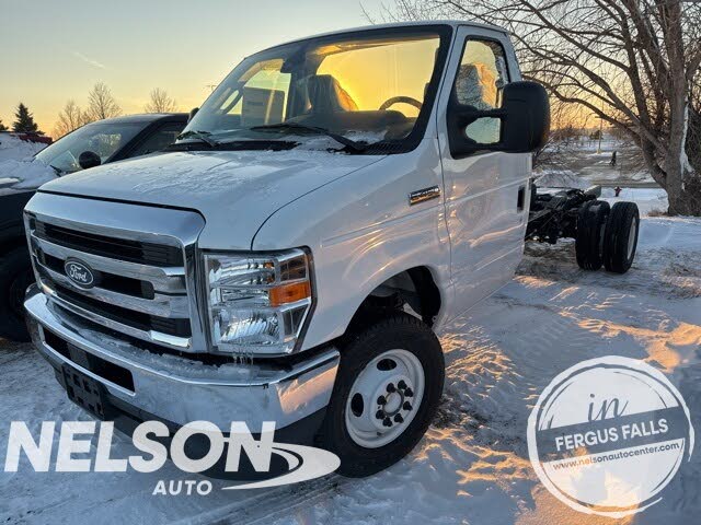 2026 Ford E-Series Chassis E-450 SD Cutaway 158 DRW RWD