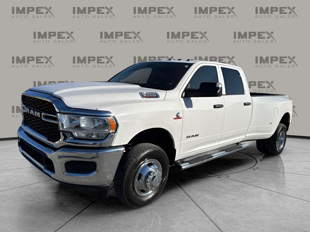2020 RAM 3500 Tradesman Crew Cab LB DRW 4WD