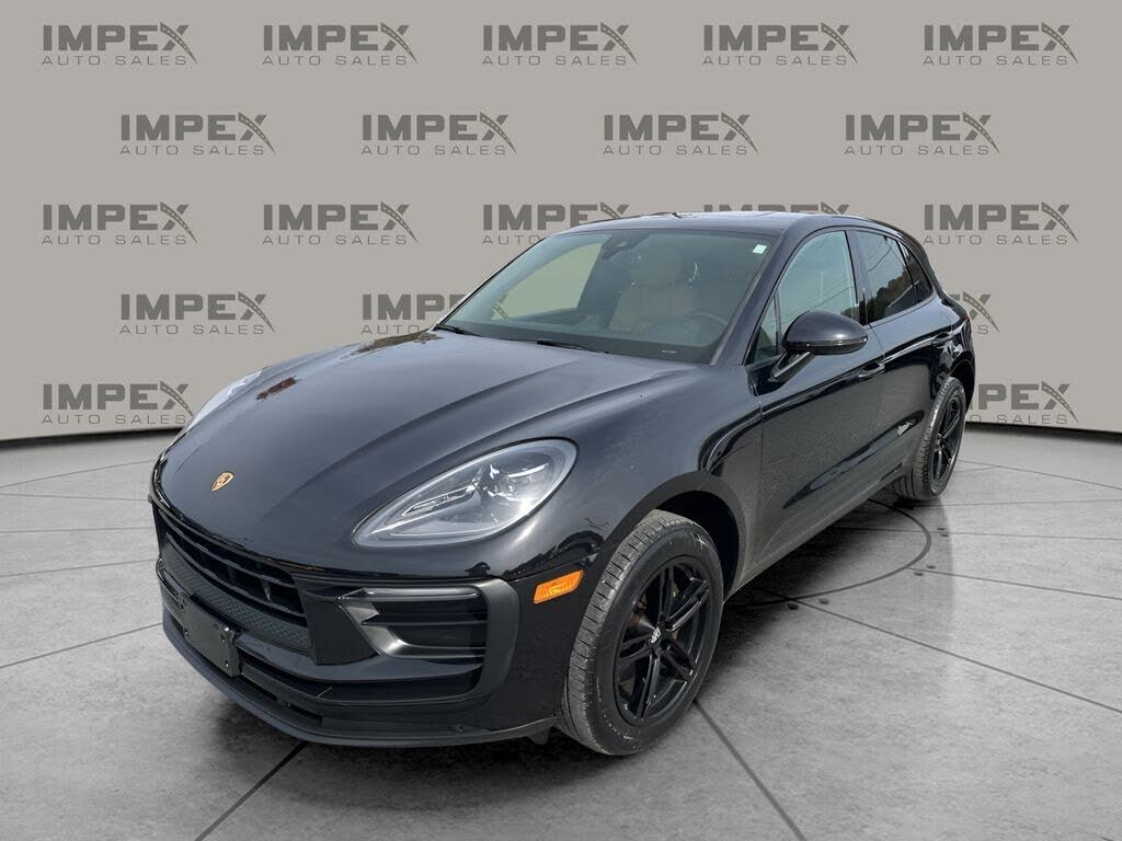 2022 Porsche Macan AWD