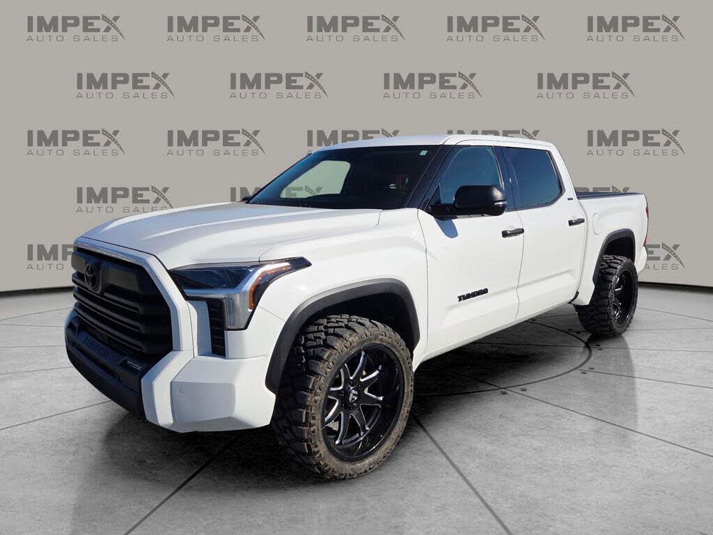 2022 Toyota Tundra SR5 CrewMax Cab 4WD