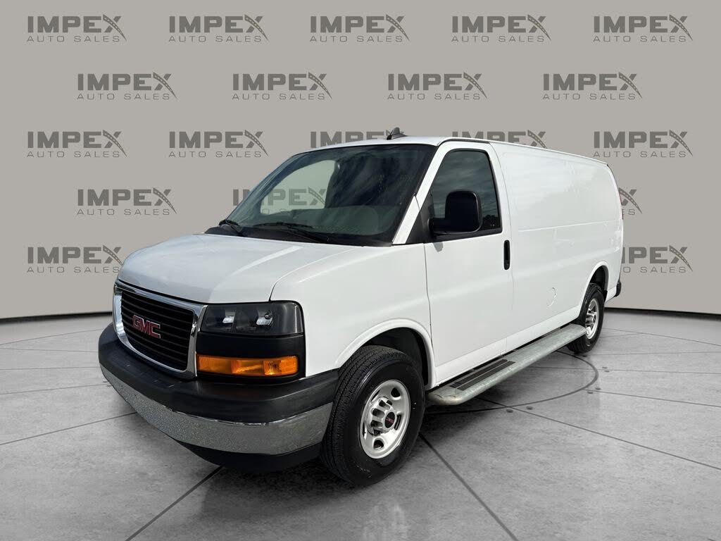 2023 GMC Savana Cargo 2500 RWD