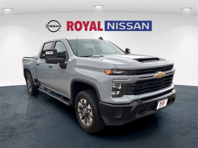 2024 Chevrolet Silverado 2500HD Custom Crew Cab 4WD