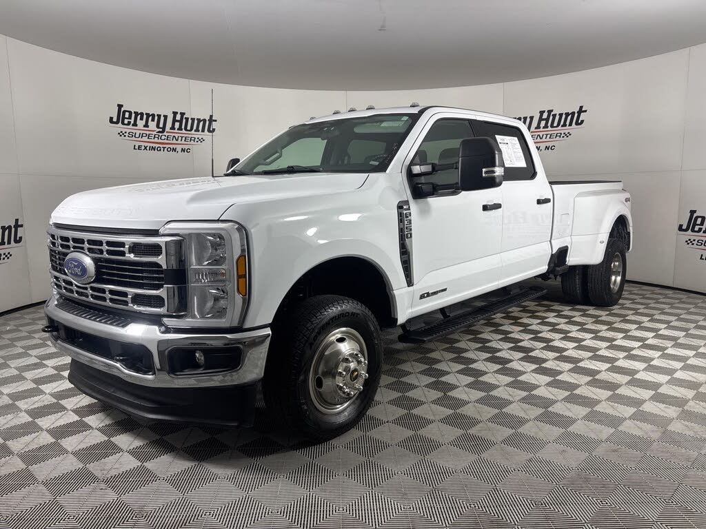 2024 Ford F-350 Super Duty XLT Crew Cab LB DRW 4WD
