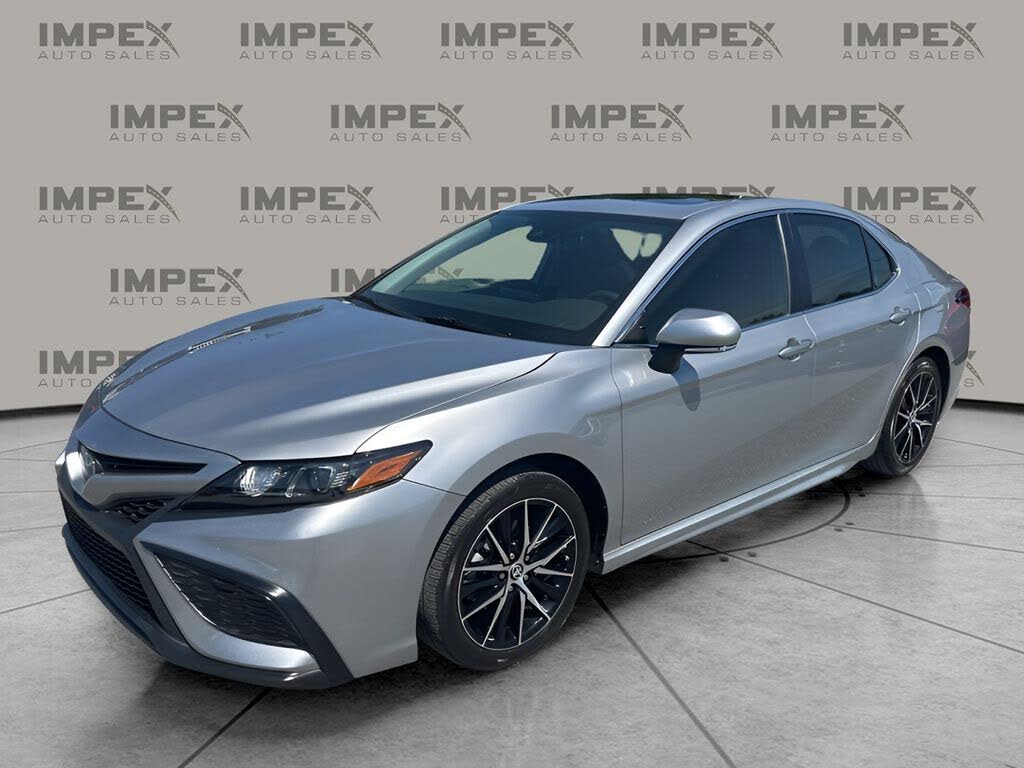 2024 Toyota Camry Hybrid SE FWD