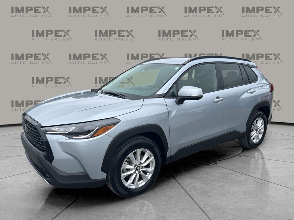2024 Toyota Corolla Cross LE FWD