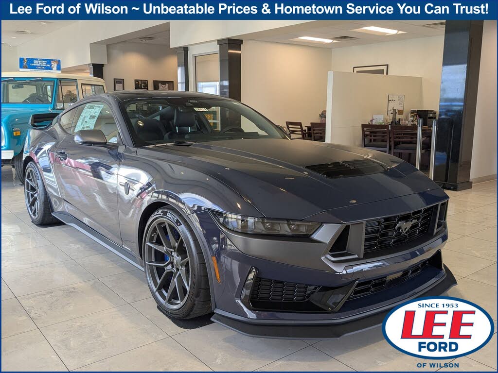 2025 Ford Mustang Dark Horse Fastback RWD