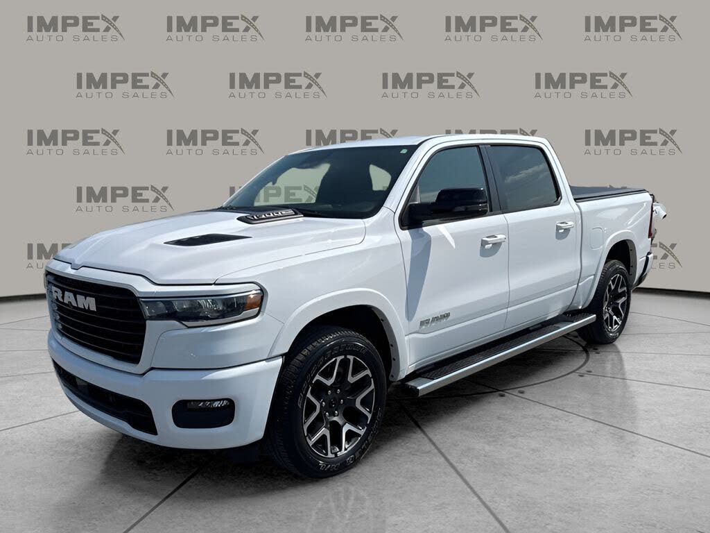 2025 RAM 1500 Laramie Crew Cab 4WD