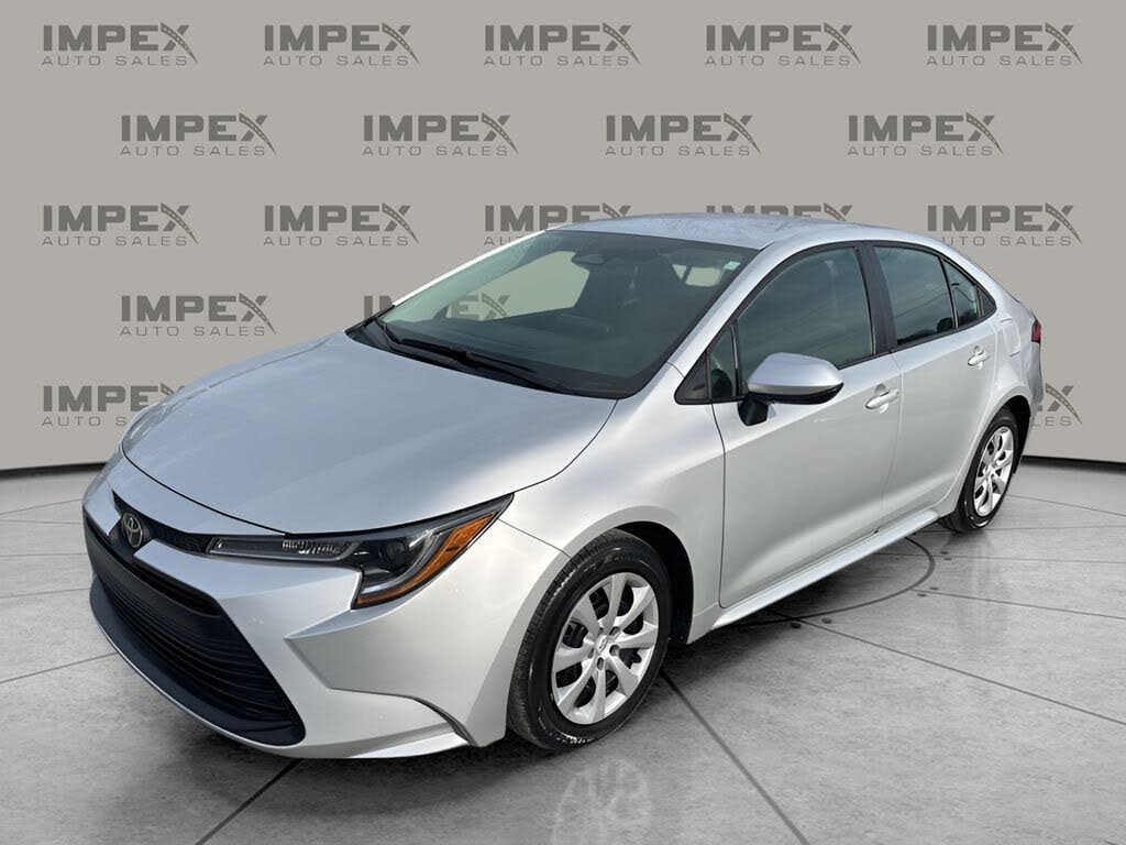 2025 Toyota Corolla LE FWD