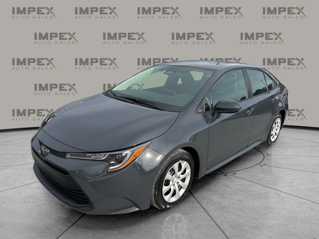2025 Toyota Corolla LE FWD
