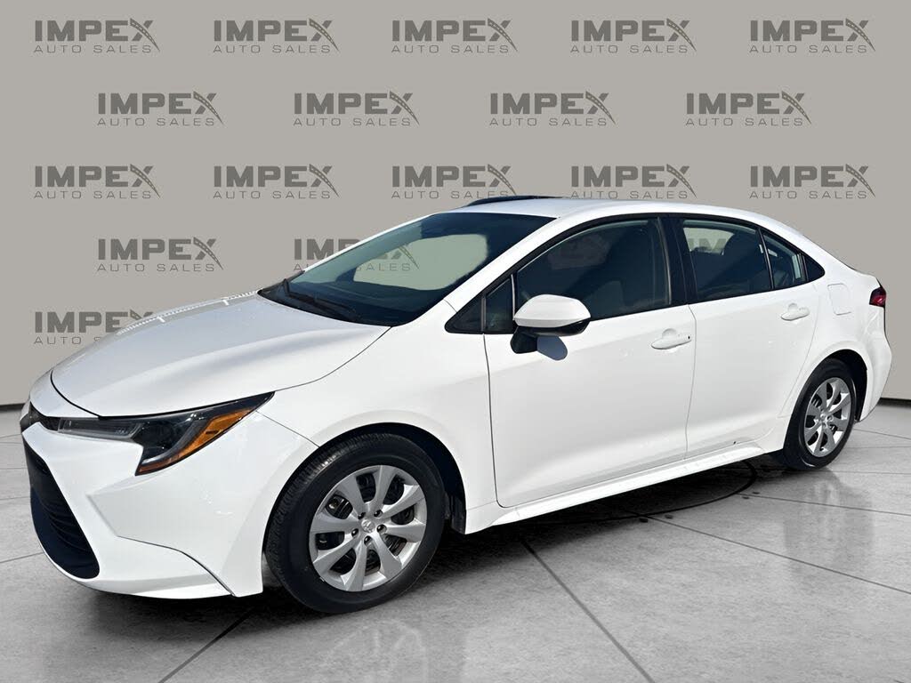 2025 Toyota Corolla LE FWD