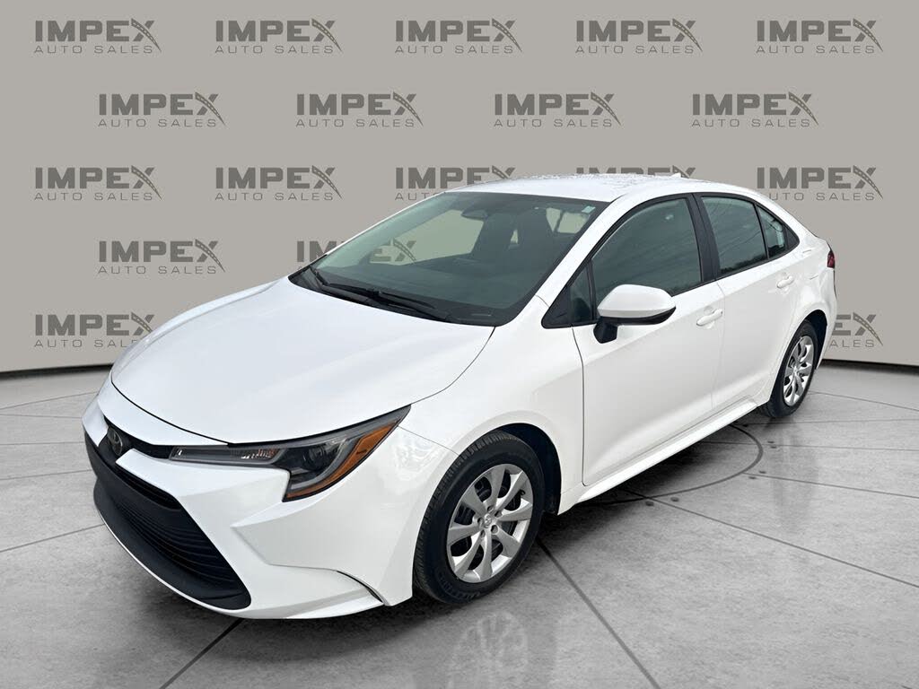2025 Toyota Corolla LE FWD