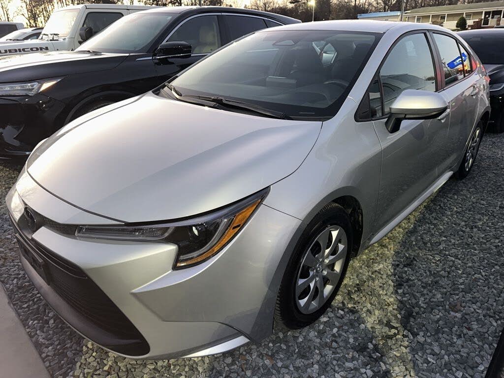 2025 Toyota Corolla LE FWD