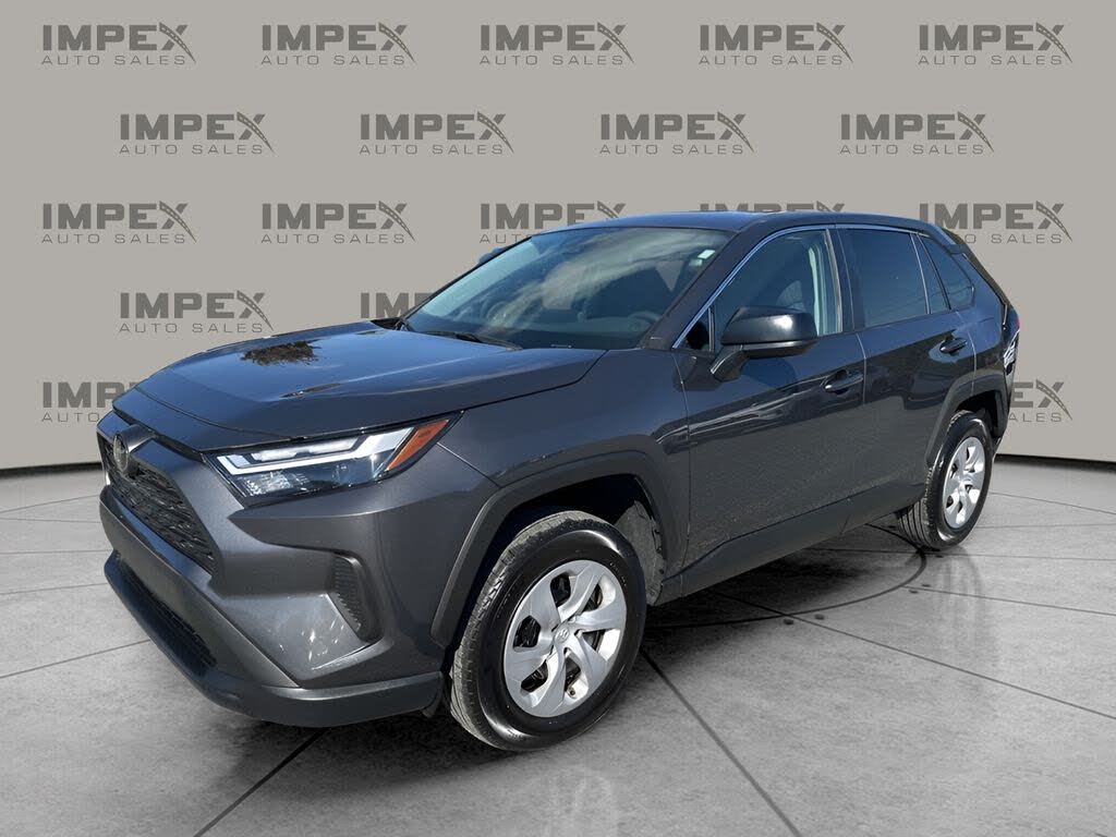 2025 Toyota RAV4 LE FWD