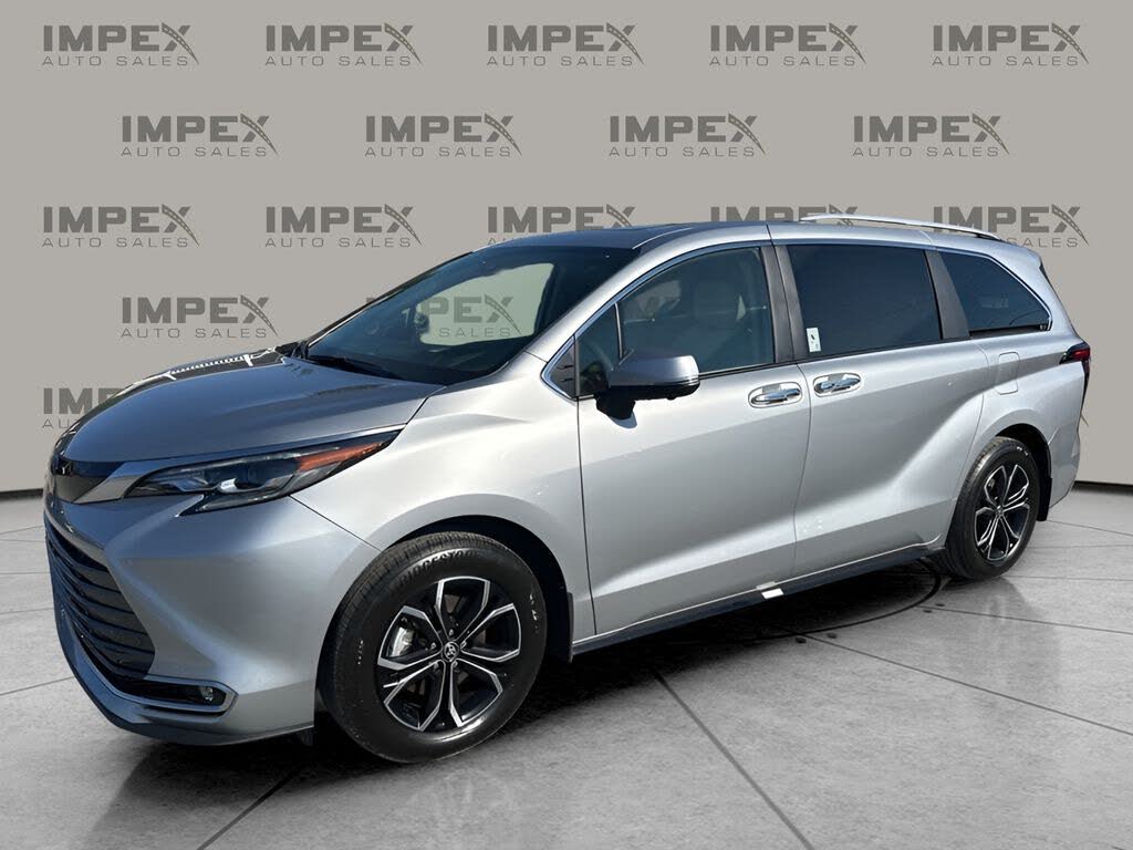 2025 Toyota Sienna Platinum 7-Passenger AWD